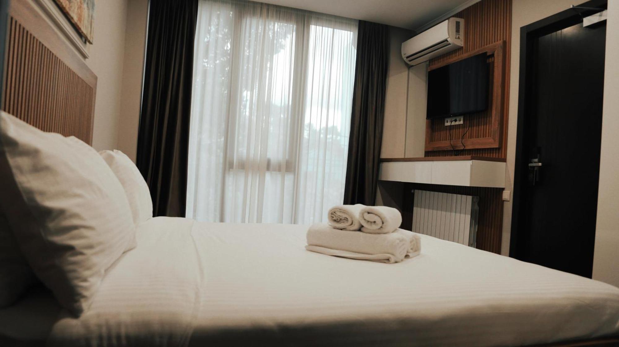 Golden Sun Kobuleti Hotel Ngoại thất bức ảnh