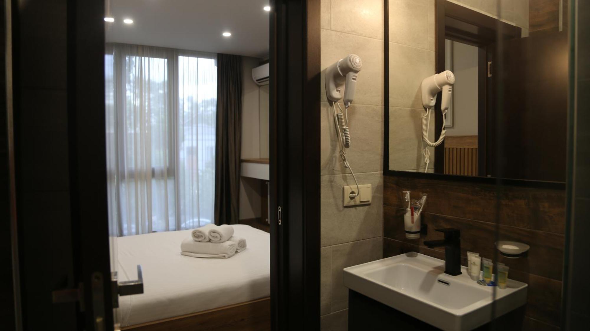 Golden Sun Kobuleti Hotel Ngoại thất bức ảnh