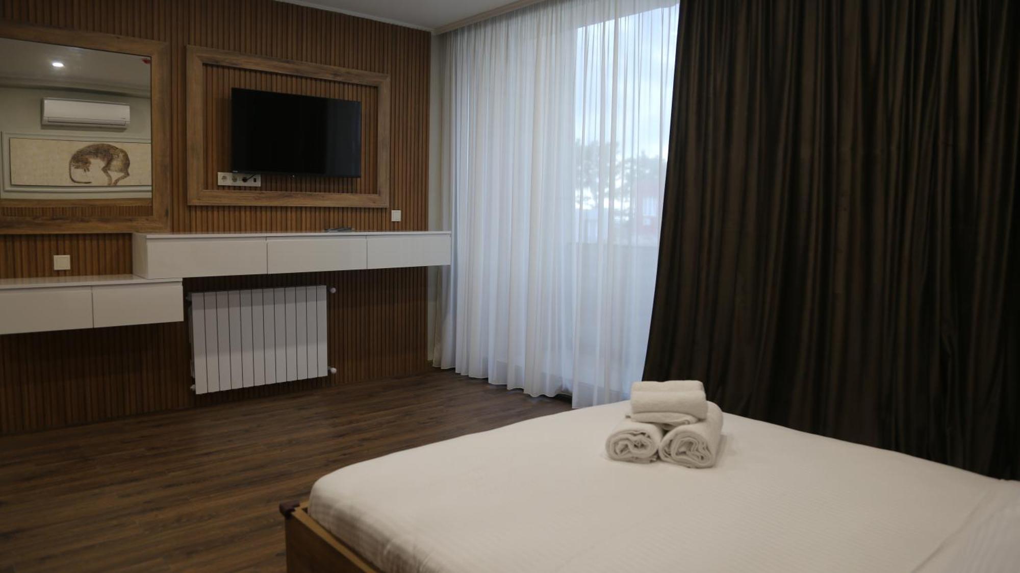 Golden Sun Kobuleti Hotel Ngoại thất bức ảnh