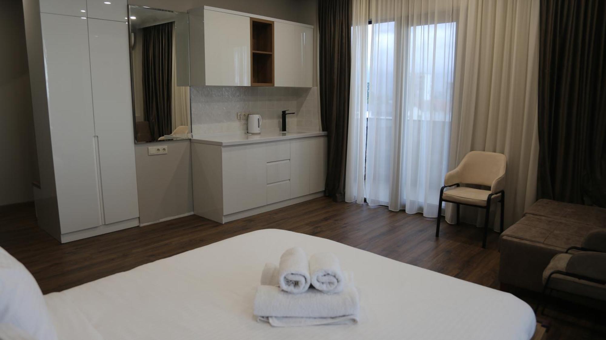 Golden Sun Kobuleti Hotel Ngoại thất bức ảnh